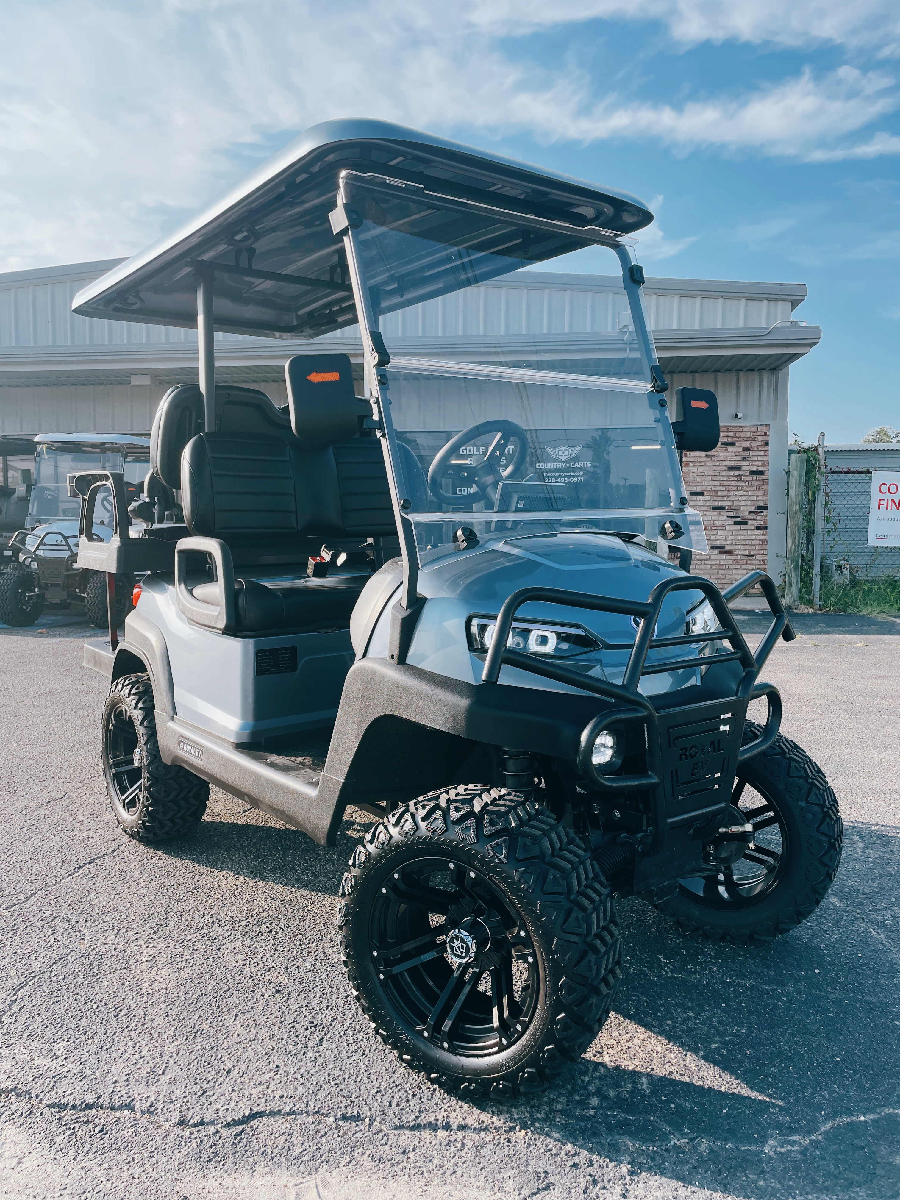 2023 Royal EV Crown 4L-L 72V