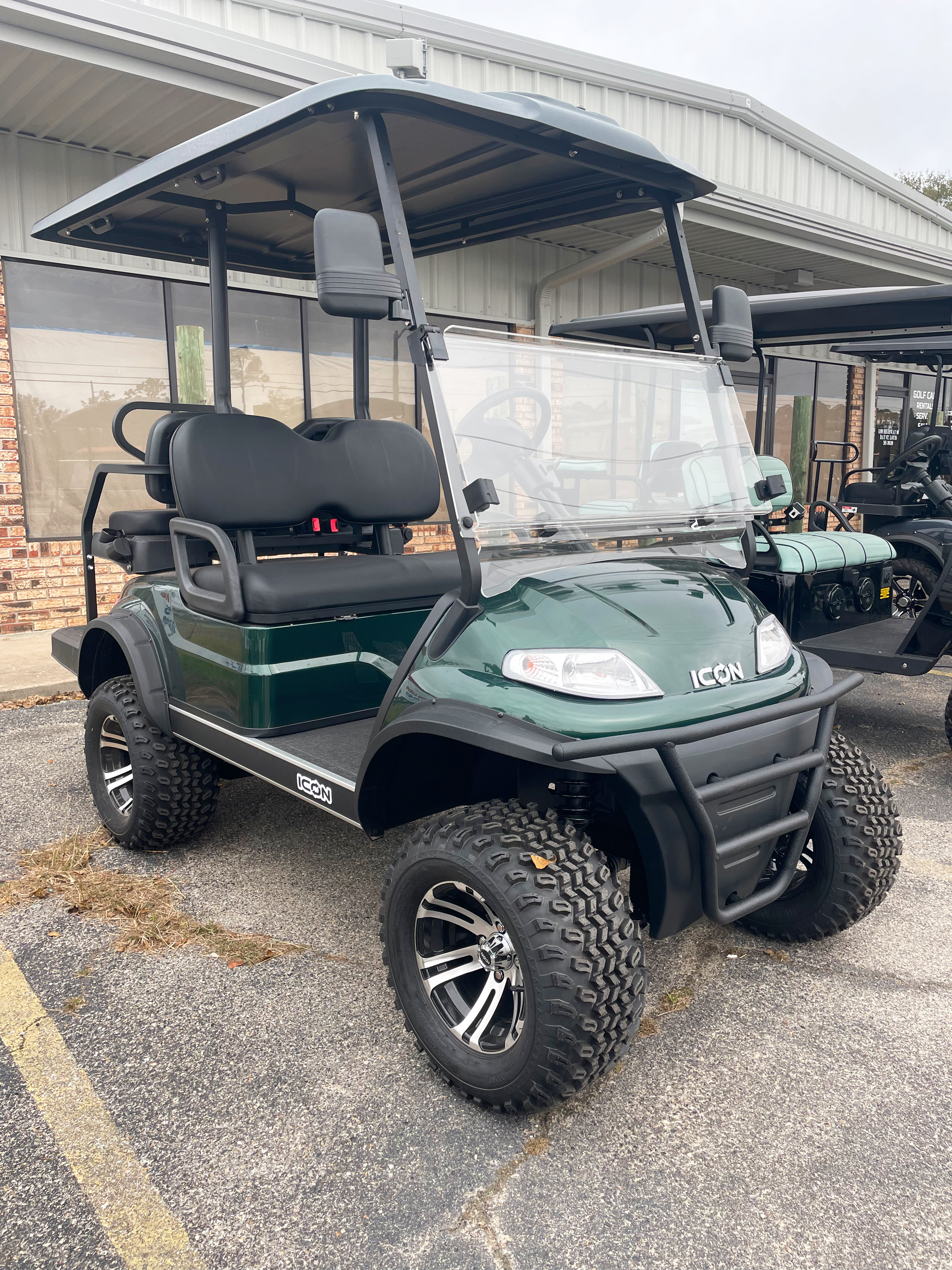 Trade in Special 🔥 2023 Icon ECO Lifted 4 Seater Golf Cart
