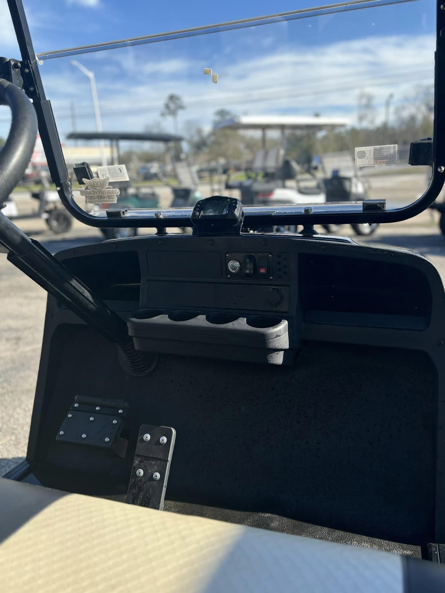 2023 Royal EV Monarch 6 Seater Lithium Lifted 