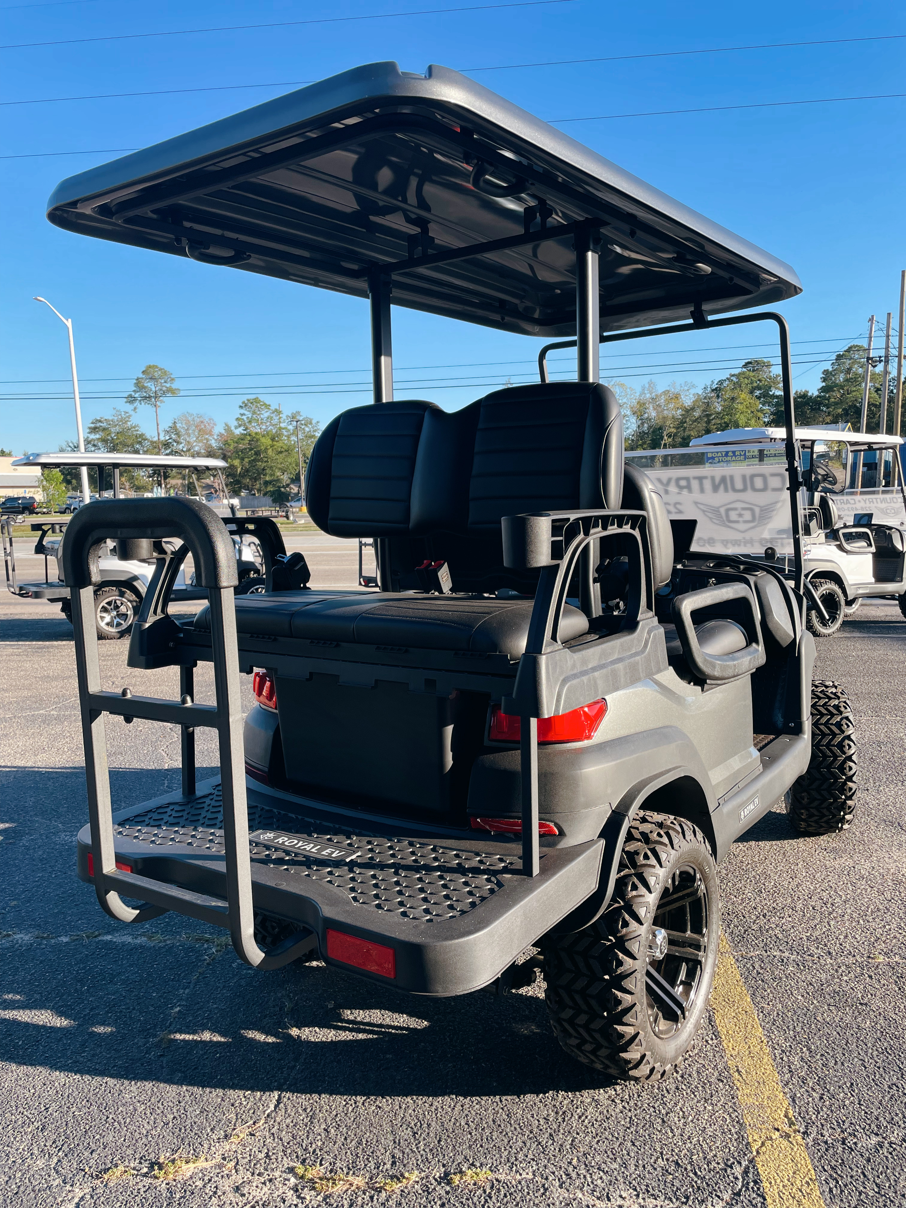 2023 Royal EV Crown 4L-L 72V