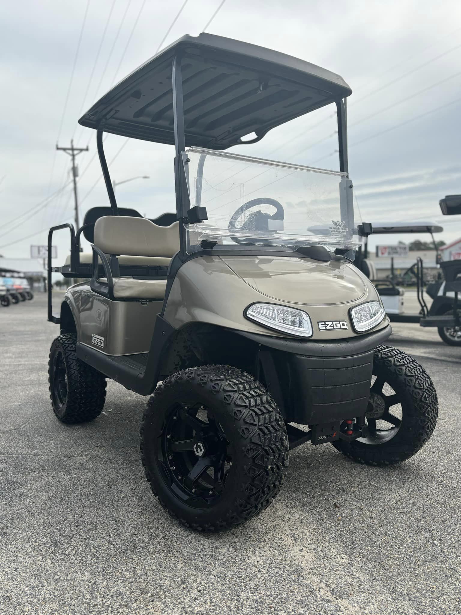 2018 EZ GO RXV Lifted 4 Seater 