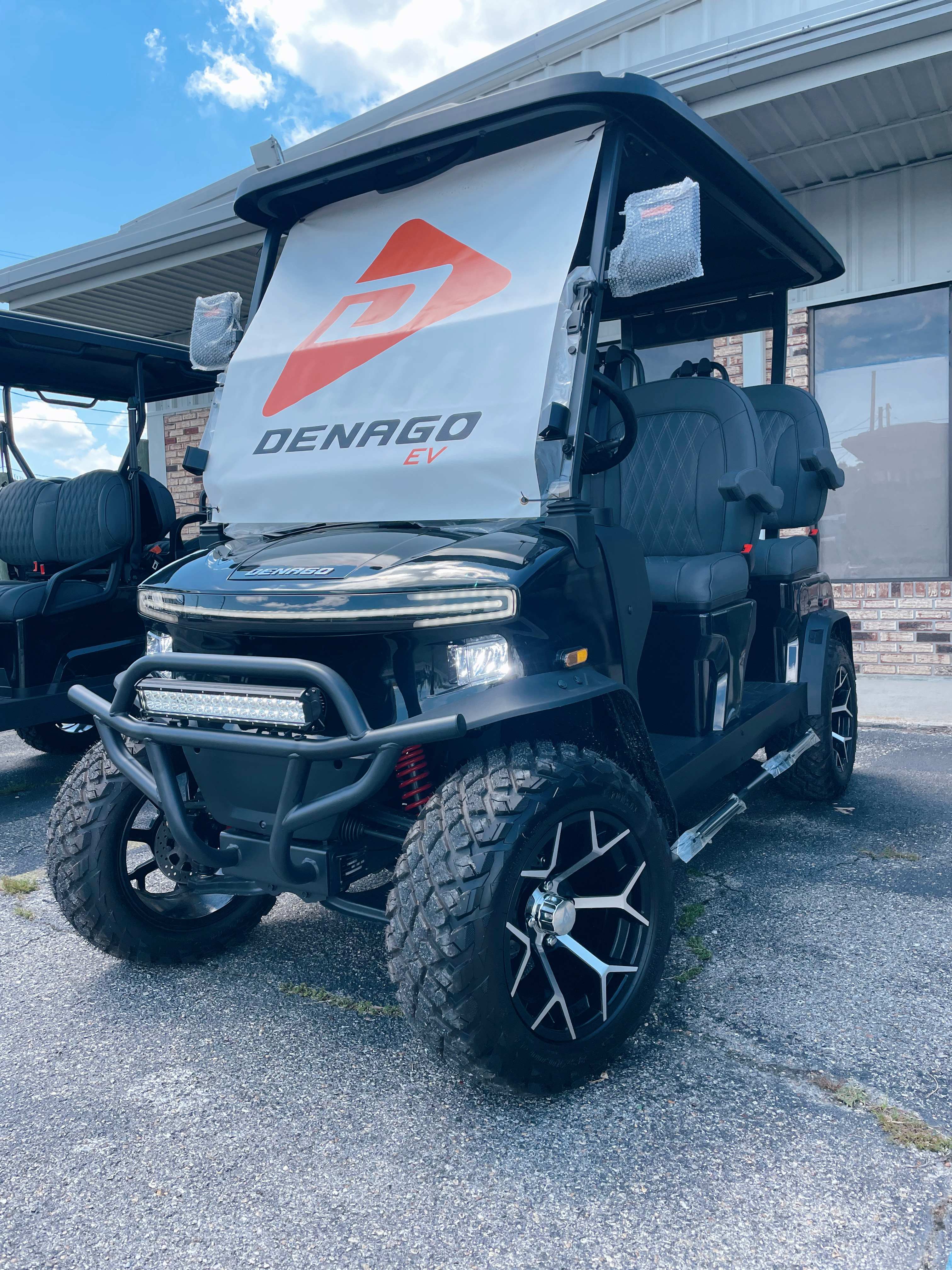 2025 Denago EV Rover 4