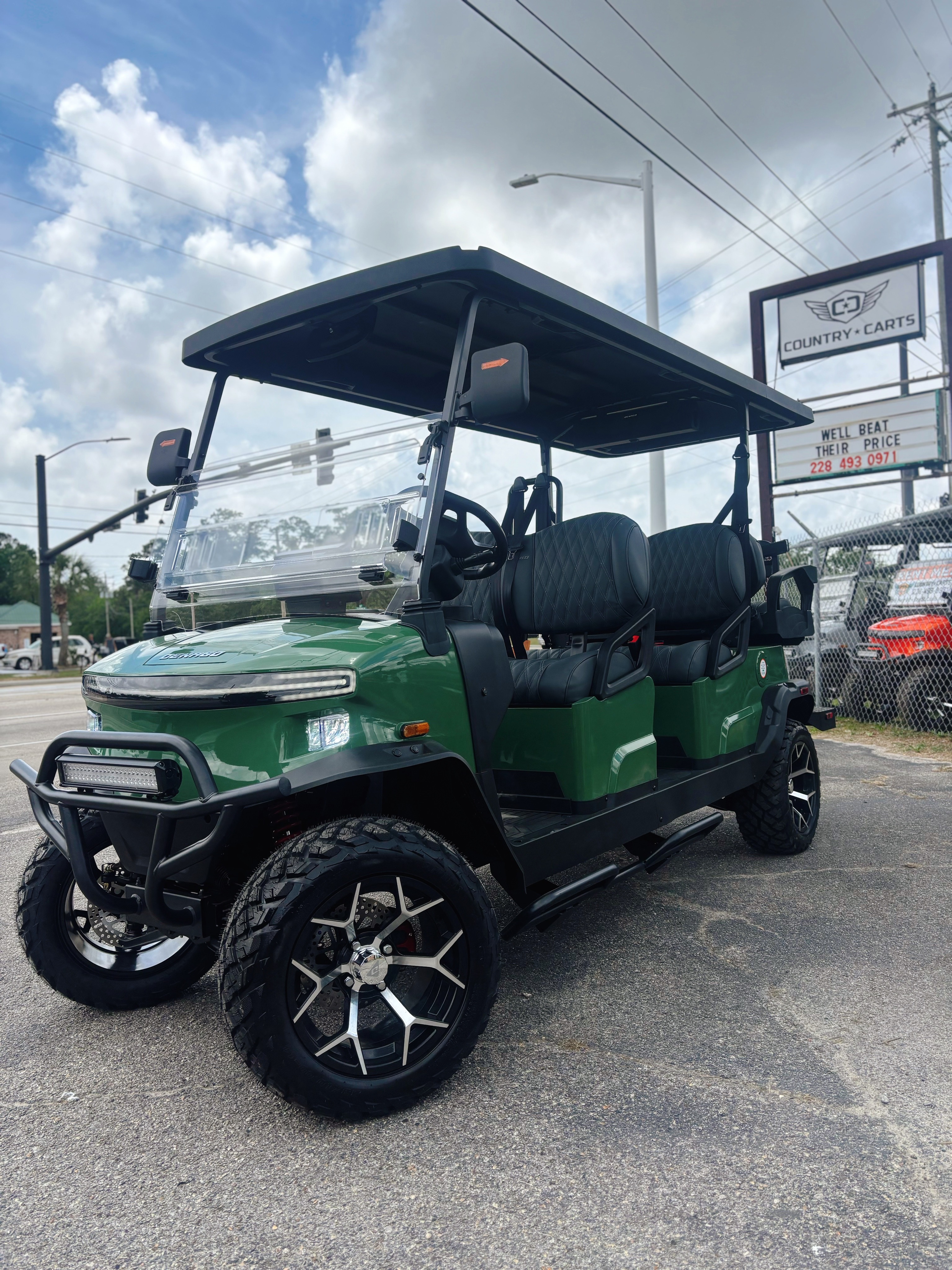2025 Denago EV Rover XL6 (4+2)