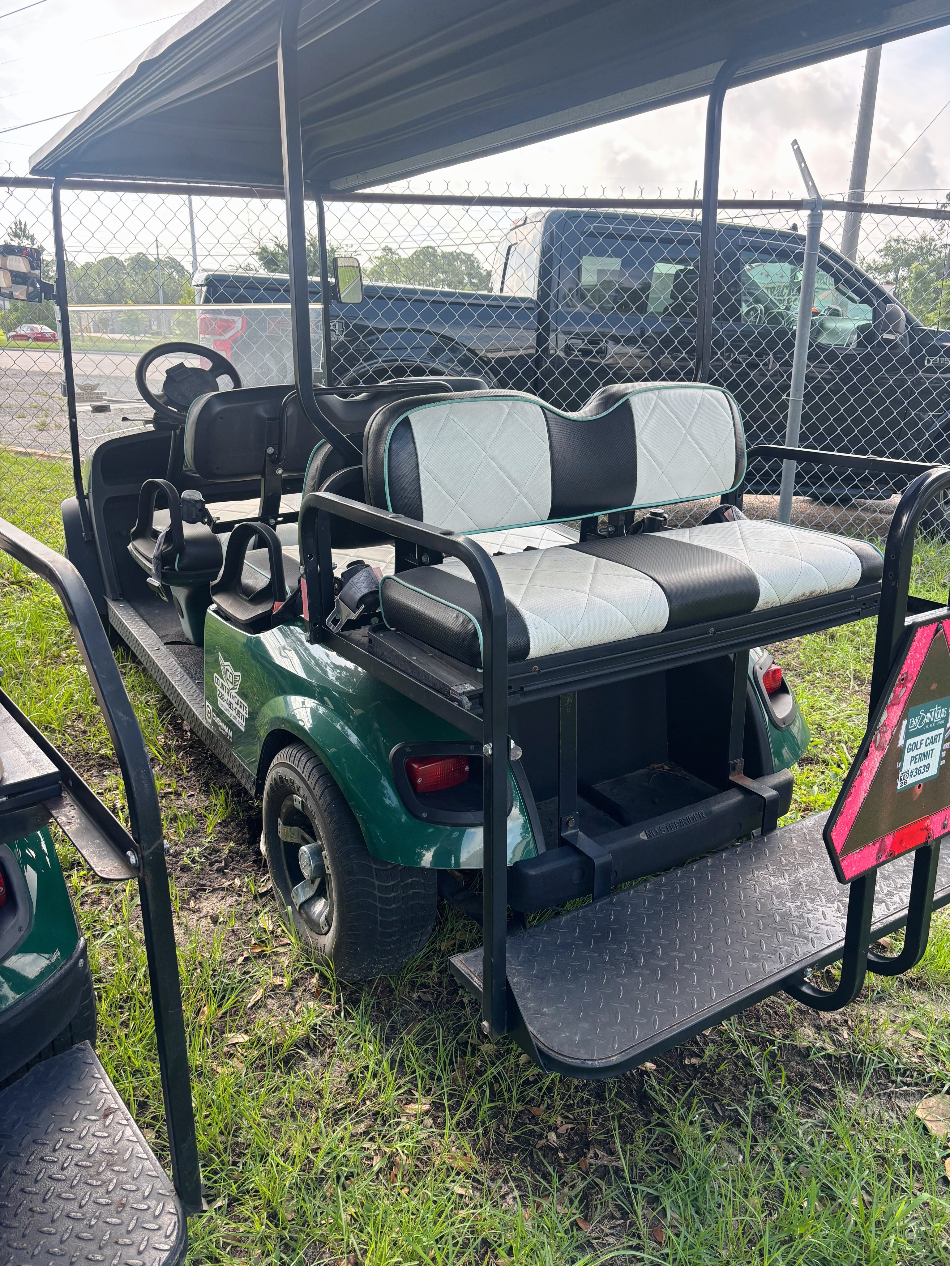 2020 EZ GO/Cushman 6 Seater Golf Cart