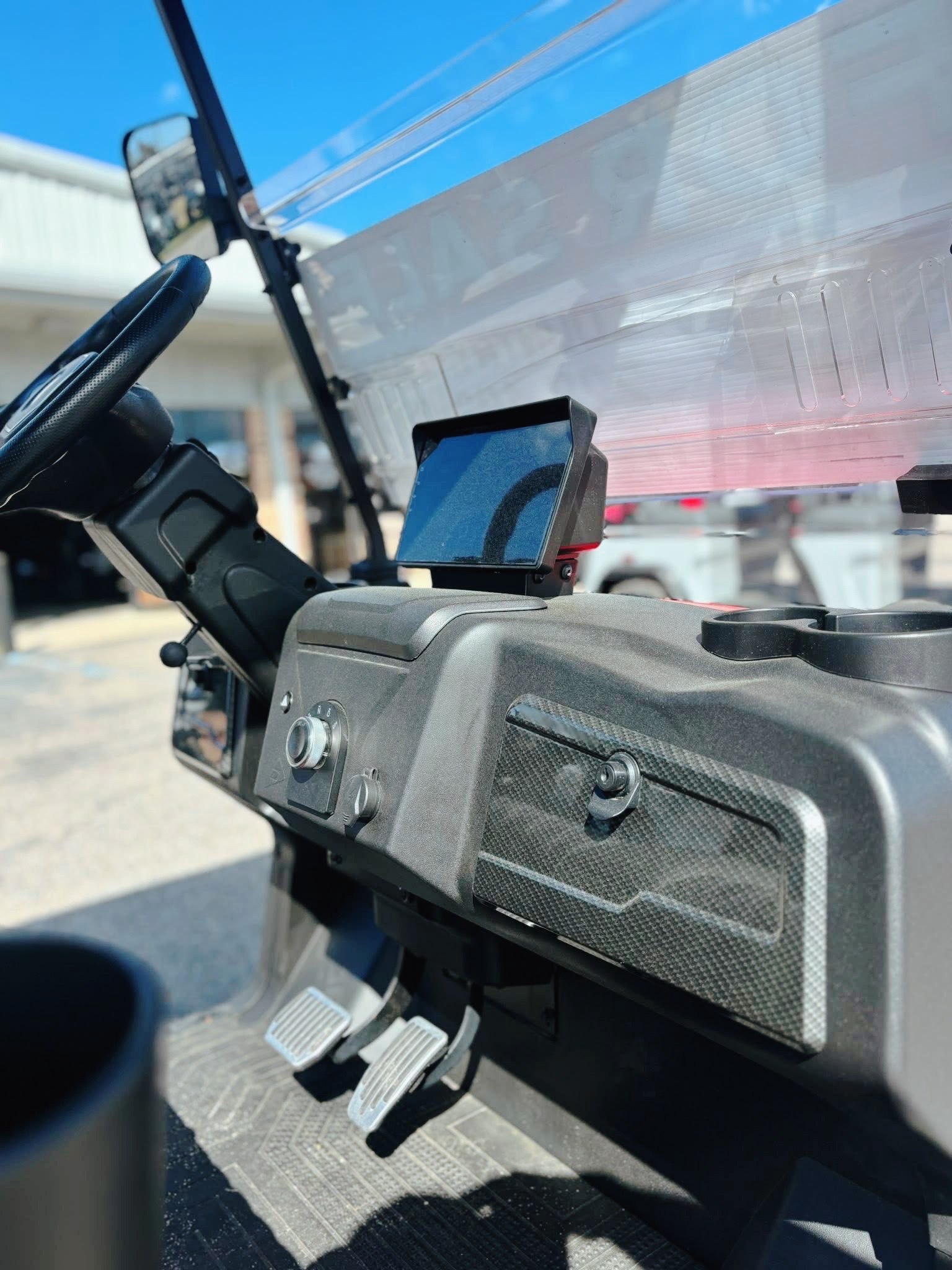 2026 Denago EV Rover XL6 (4+2)