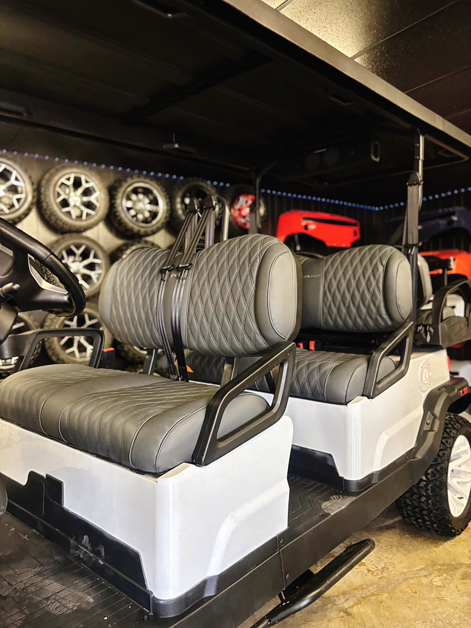 2025 Denago EV Rover XL6 (4+2)