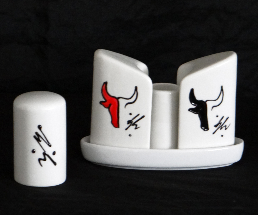 Ensemble Sel & Poivre Taureau en Porcelaine