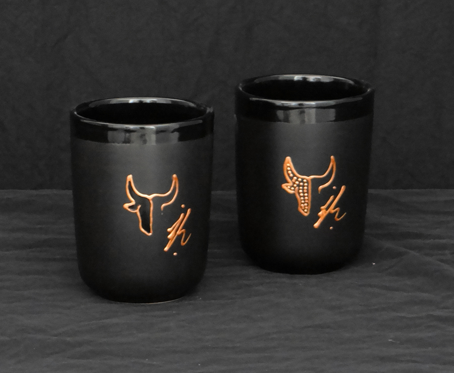 Ensemble de 2 Mug Noir avec dessin Toro Cuivré