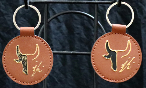 Porte-clés Rond Marron taureau peint à la main