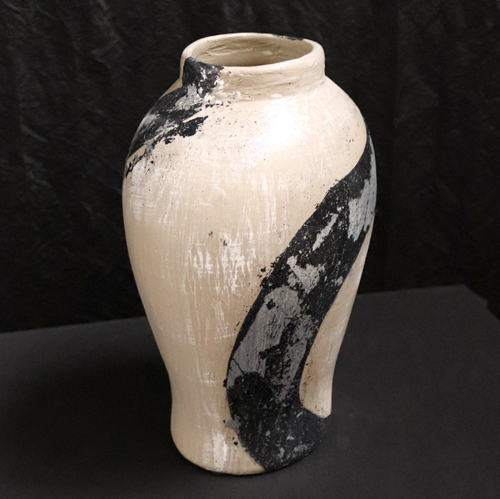 Vase en céramique artistique