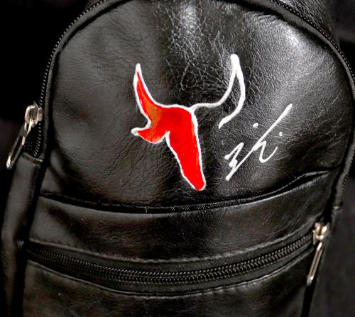 Sac Poitrine en Cuir PU Taureau Rouge