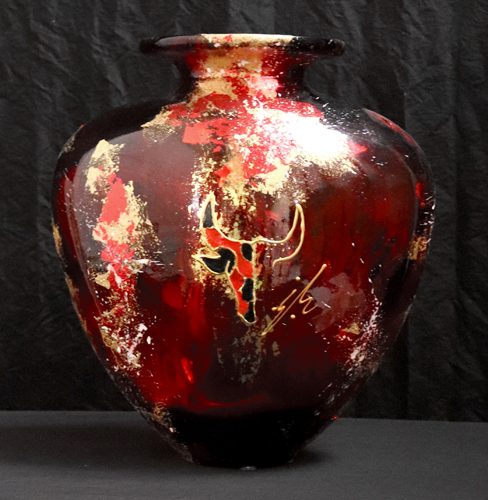 Vase artistique en verre rouge Toro