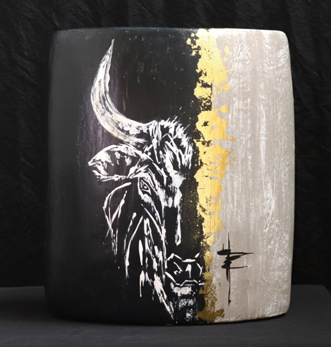 Vase décoratif Taureau Camargue