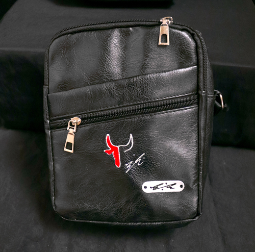 Sacoche en simili cuir noir Taureau