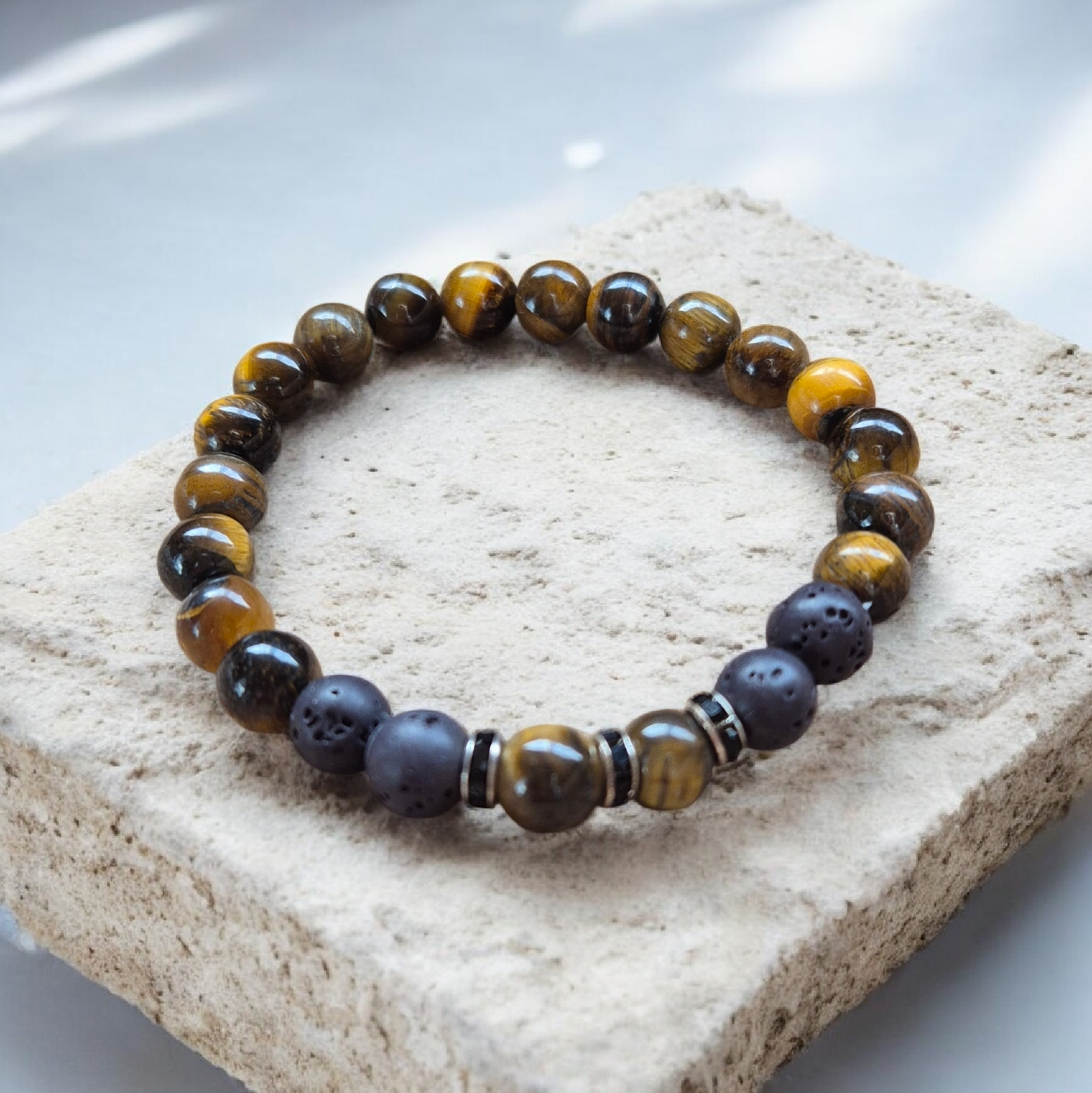 Apyrankės iš natūralaus akmens karoliukų