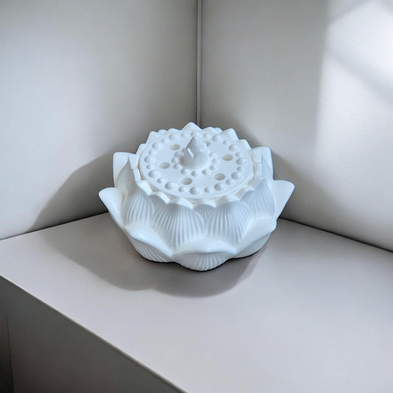 Gipso keramikos indelis „Lotus Bloom“