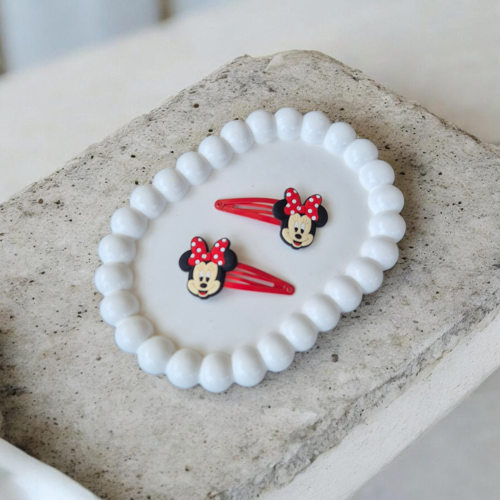 Vaikiški plaukų segtukai su žaismingu dekoru