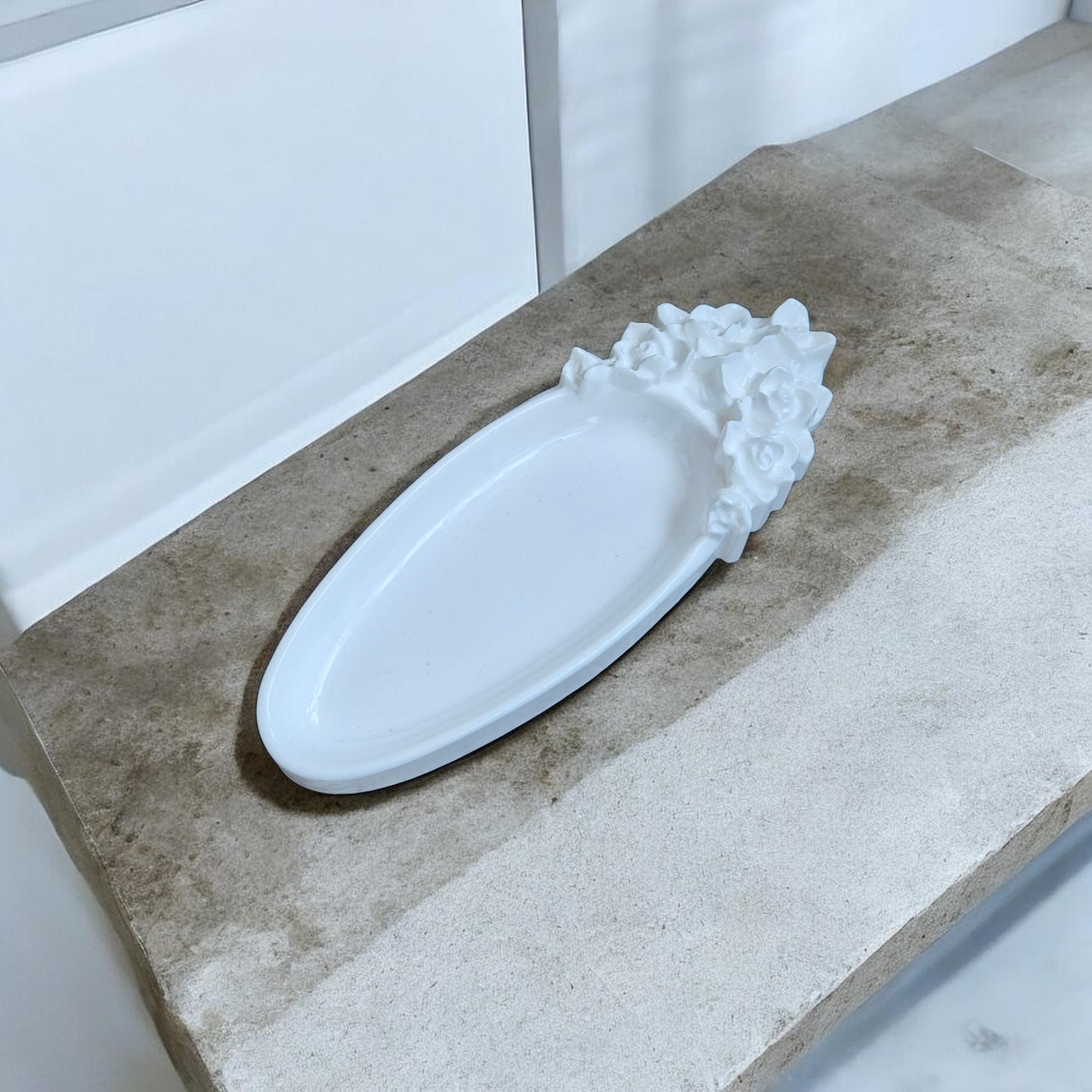 Gipso keramikos padėklas „Rose Elegance“