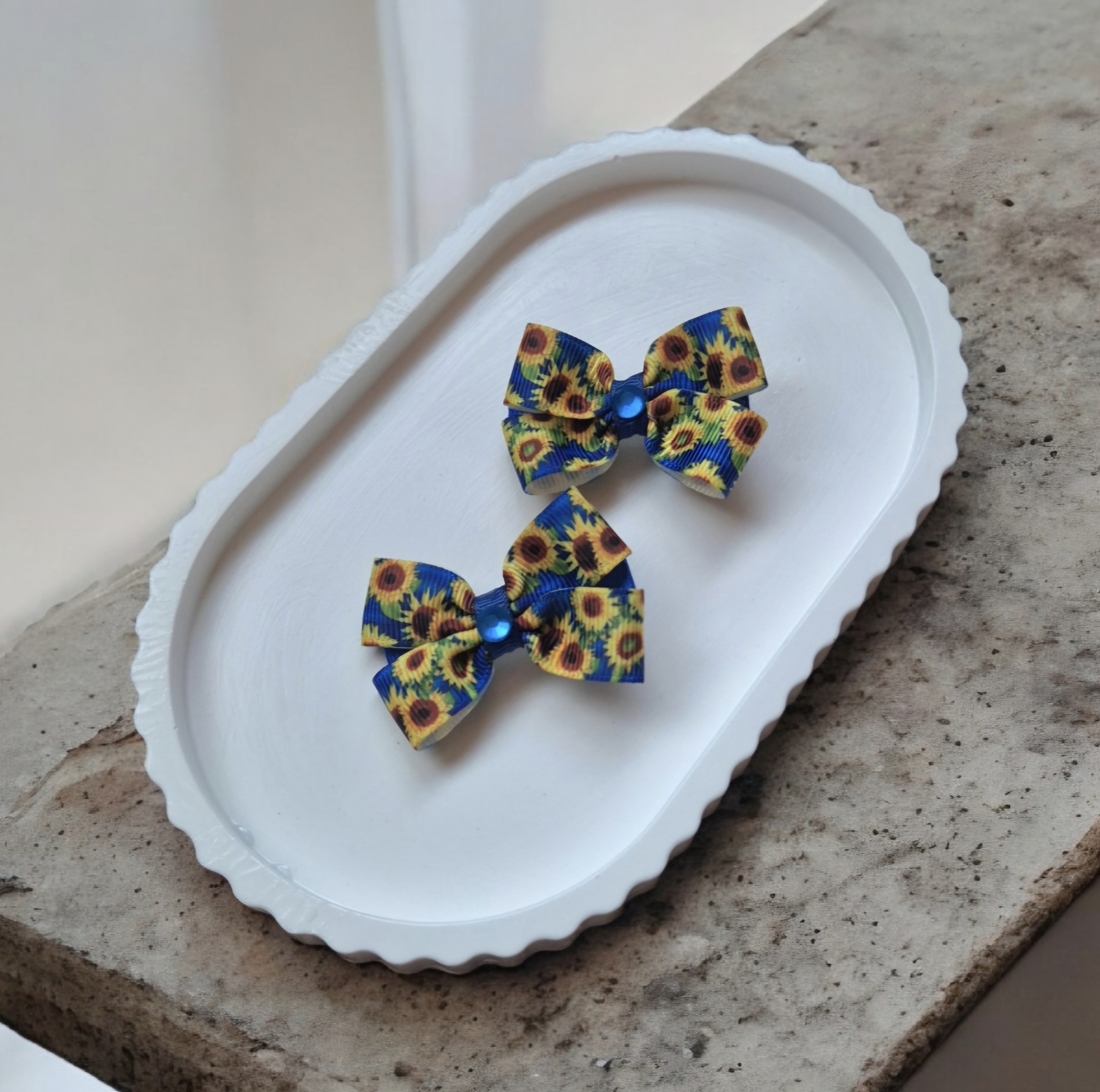 Maži plaukų segtukai ir gumytės