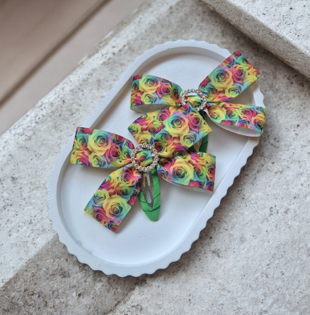 Žaismingi plaukų segtukai ir gumytės