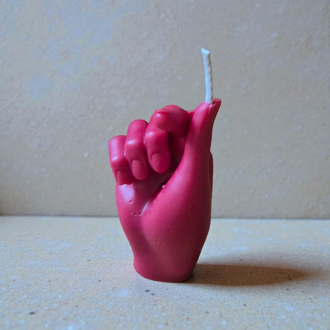 Dekoratyvinė sojų vaško žvakė "Rankytė"