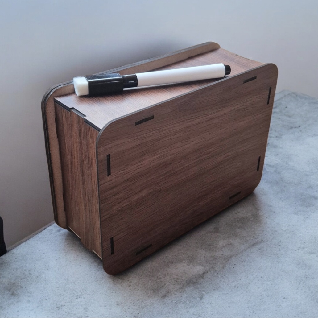 Taupymo dėžutė su žymėjimo lentele