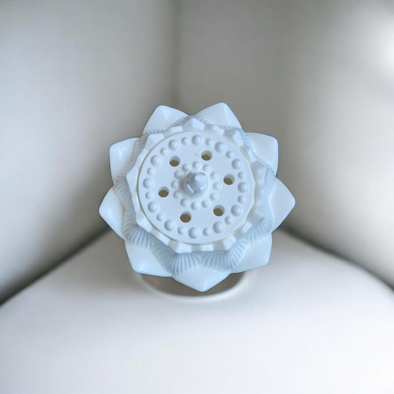 Gipso keramikos indelis „Lotus Bloom“