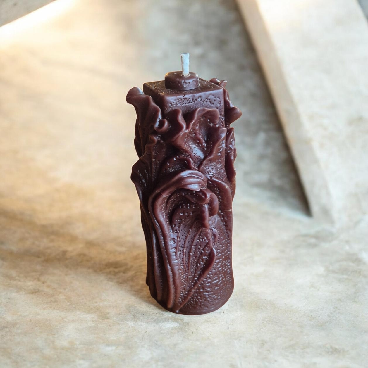 „Medžio atspindžiai“ – rankų darbo sojų vaško žvakė 