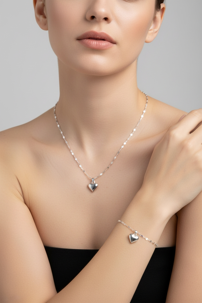 Širdelės kaklo ir rankos grandinėlių komplektas