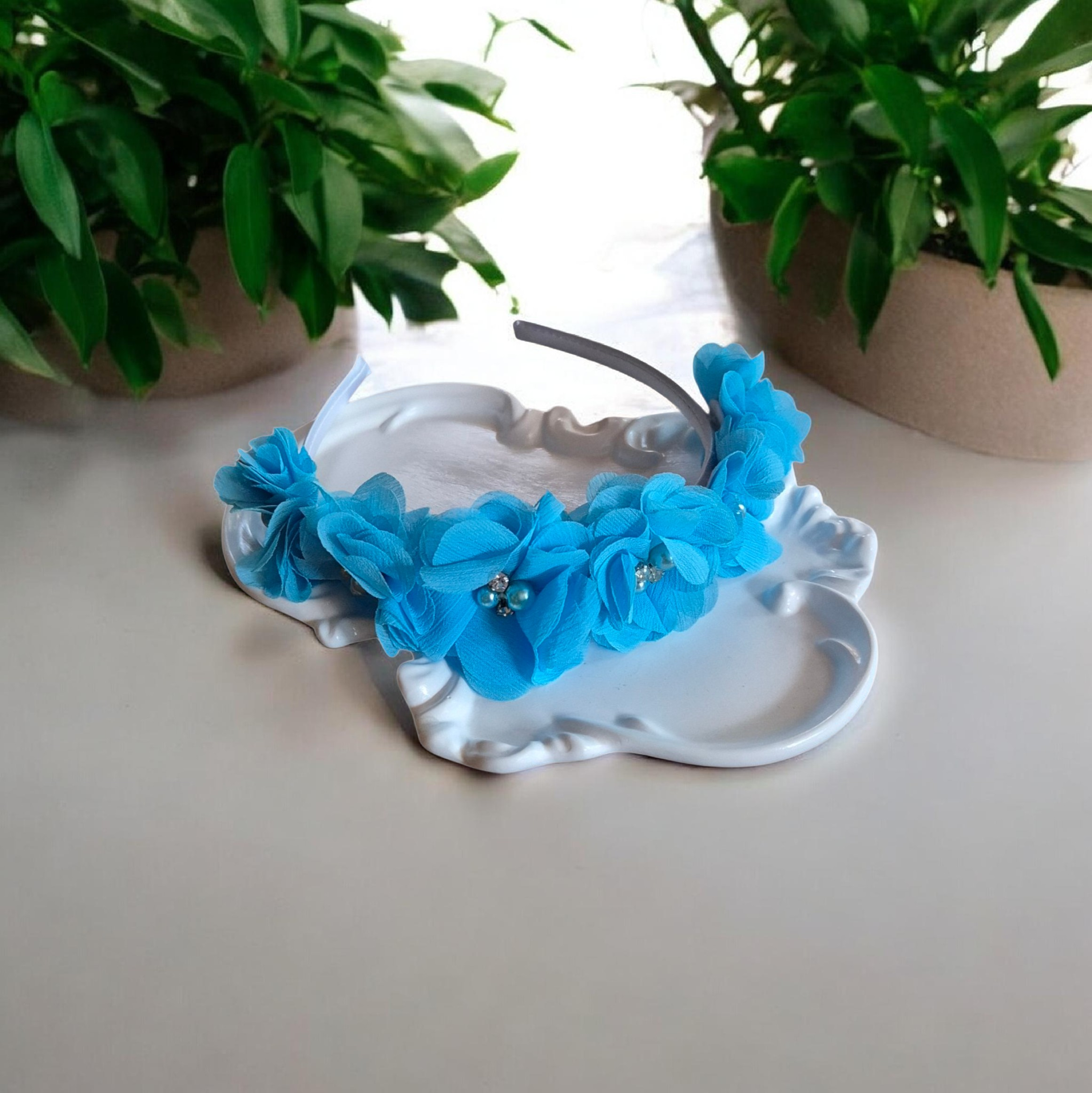 Mėlynas plaukų lankelis su dekoratyvinėmis gėlėmis – „Blue Floral Headband“