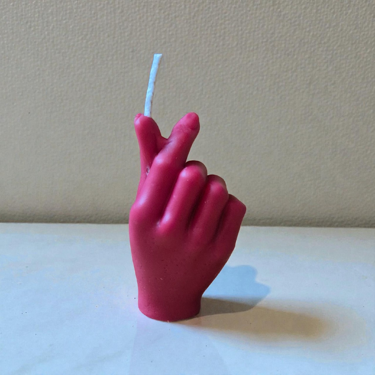 Dekoratyvinė sojų vaško žvakė "Rankytė" 