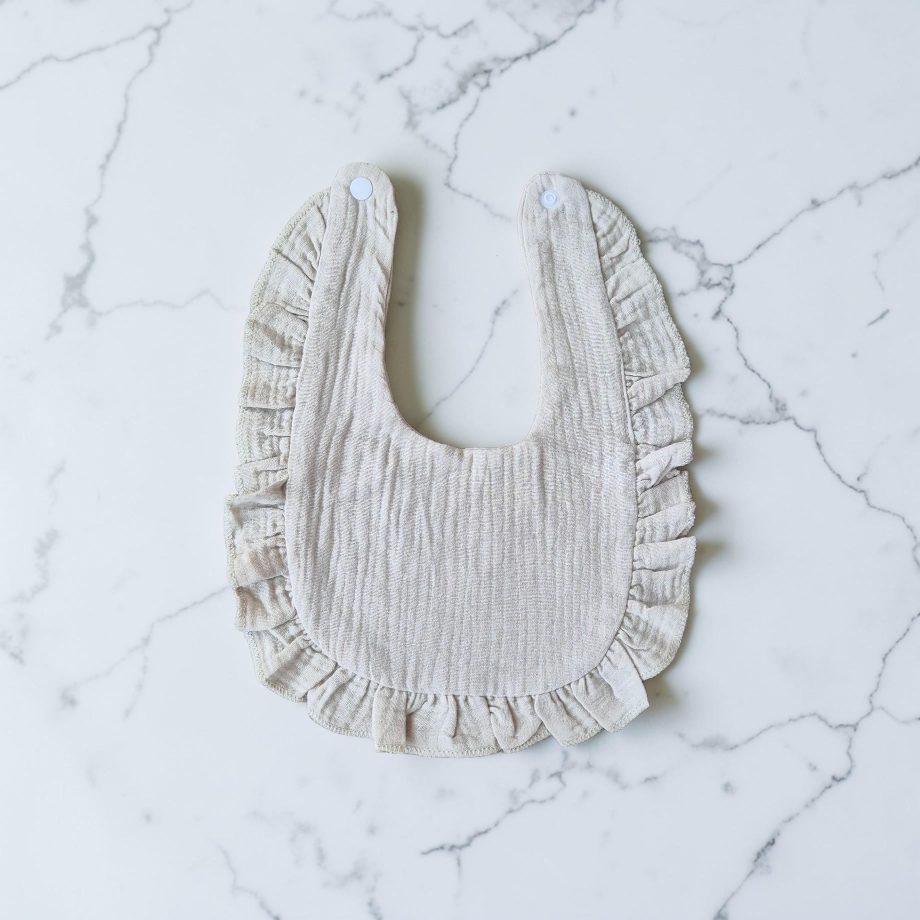 Vaikiška muslino kaklaskarė–seilinukas su spaudėmis, 100% medvilnė