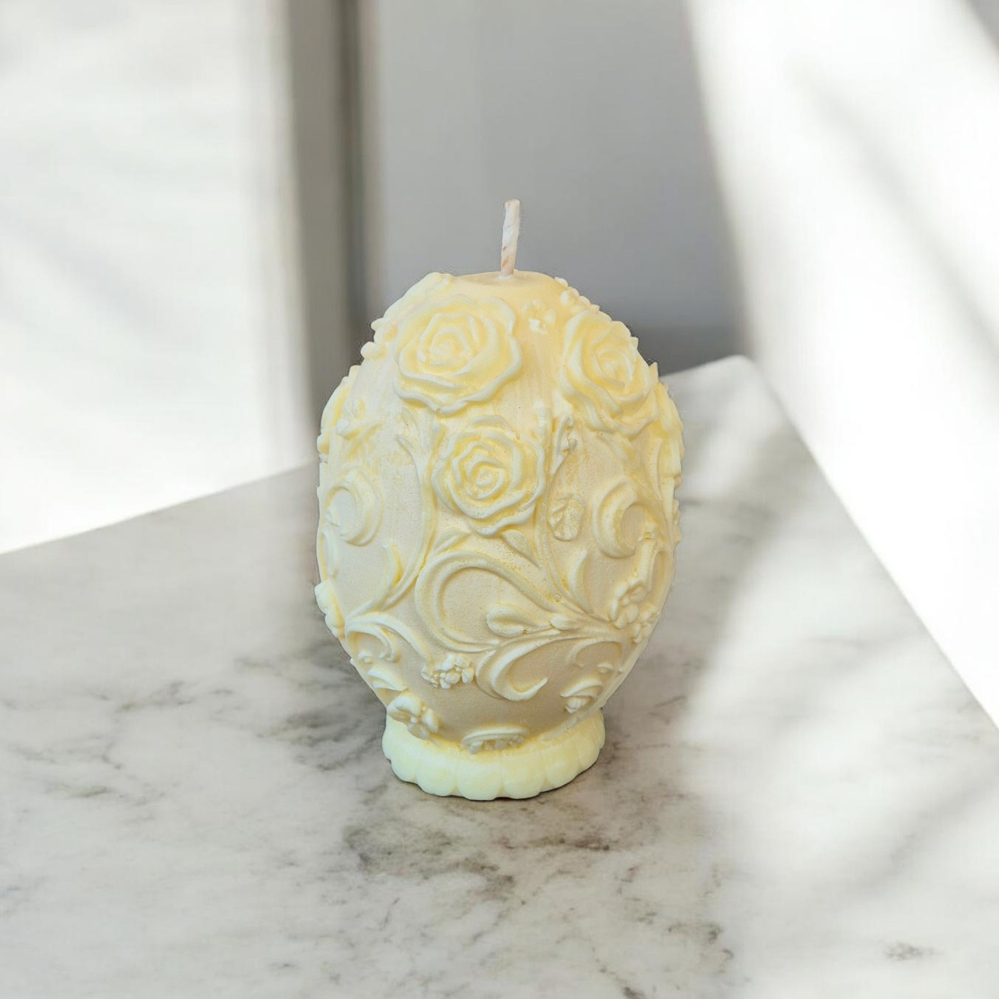 Velykinė sojų žvakė „Gėlėtas kiaušinis“