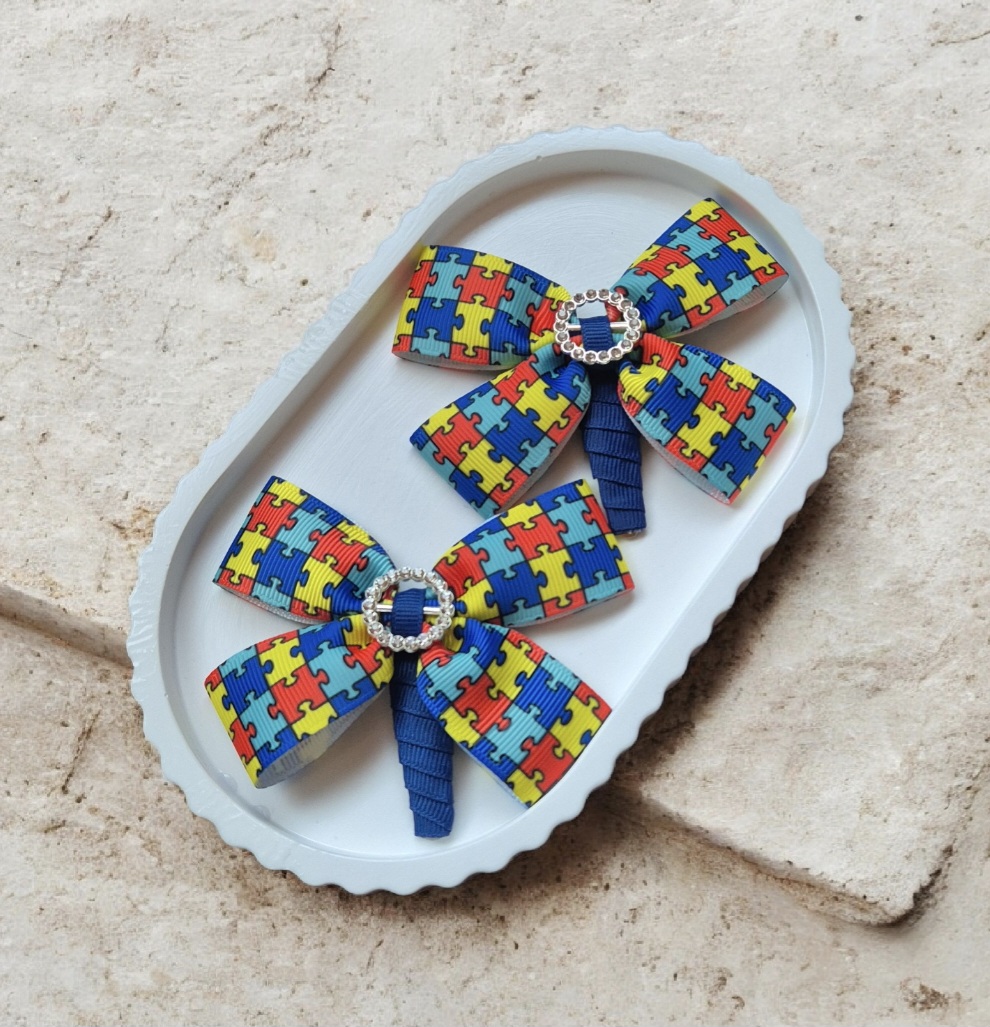 Žaismingi plaukų segtukai ir gumytės