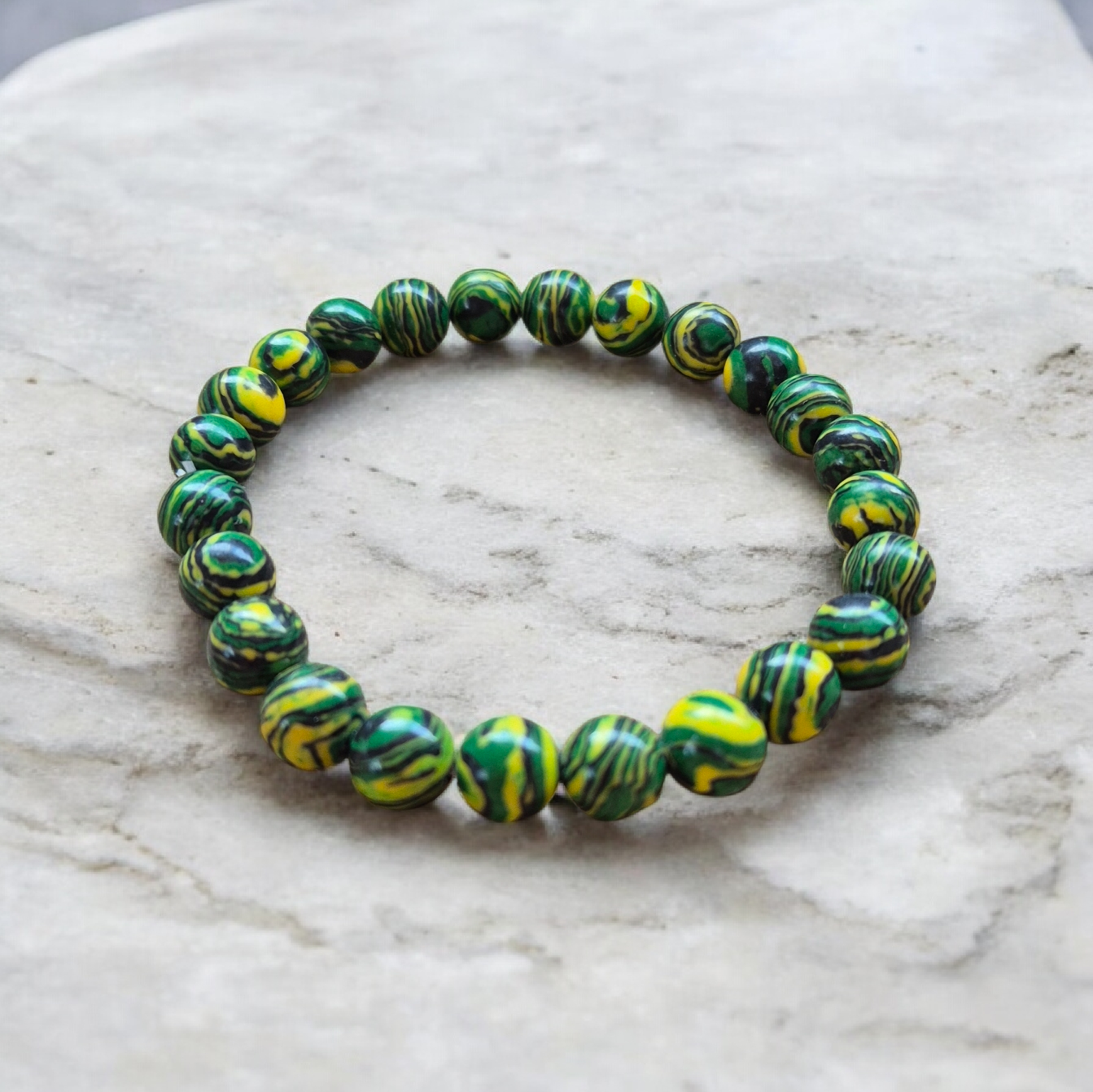 Apyrankės iš natūralaus akmens karoliukų