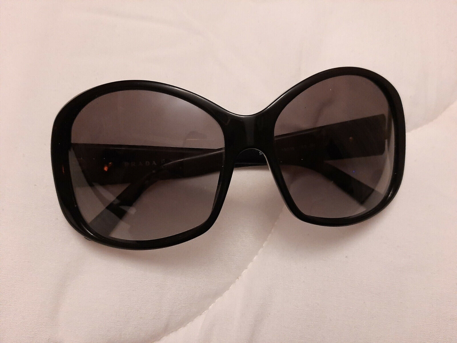 Authentic Prada Women's Sunglasses SPR 03M 1AB Black