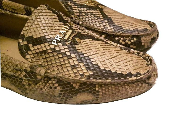 Prada women Snake skin Loafers Sz 37