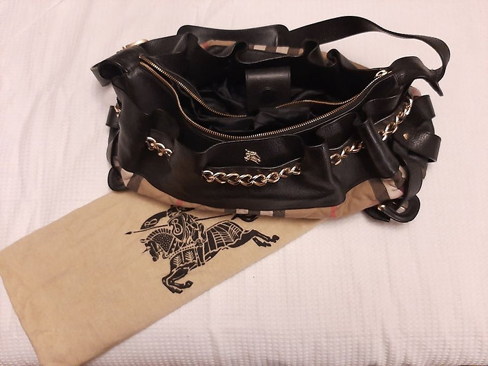  Authentic Burberry Black Quilted Classic Check Margaret Shoulder Bag