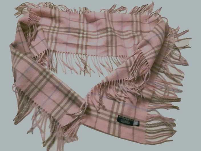 Burberry Light Pink Novacheck 100% Cashmere scarf
