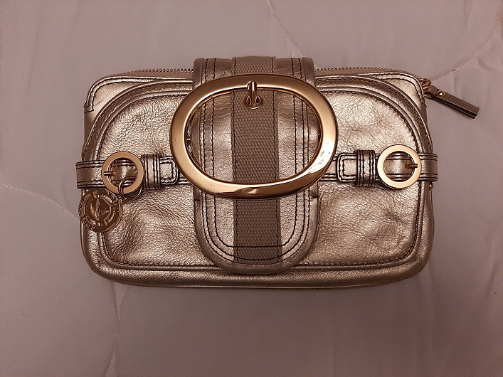 Authentic Juicy Couture Clutch Gold Leather bag retail price 265$