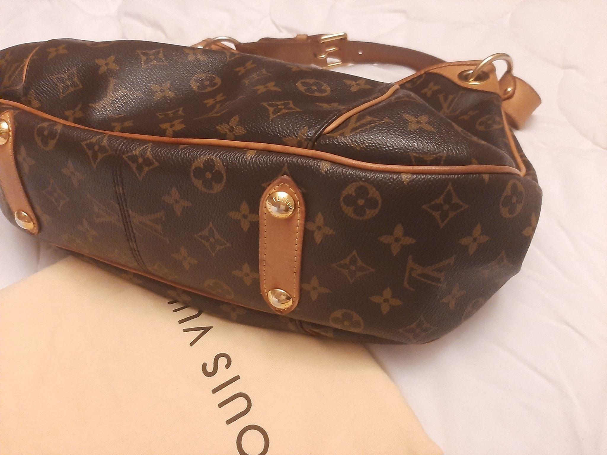 Authentic Louis Vuitton Monogram Canvas Galliera PM Bag