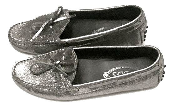 AuthenticTod's Metallic Silver Leather Loafers Size 38.5 Retail price$445 