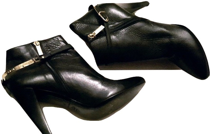 Authentic just cavalli women half boot size 39/40