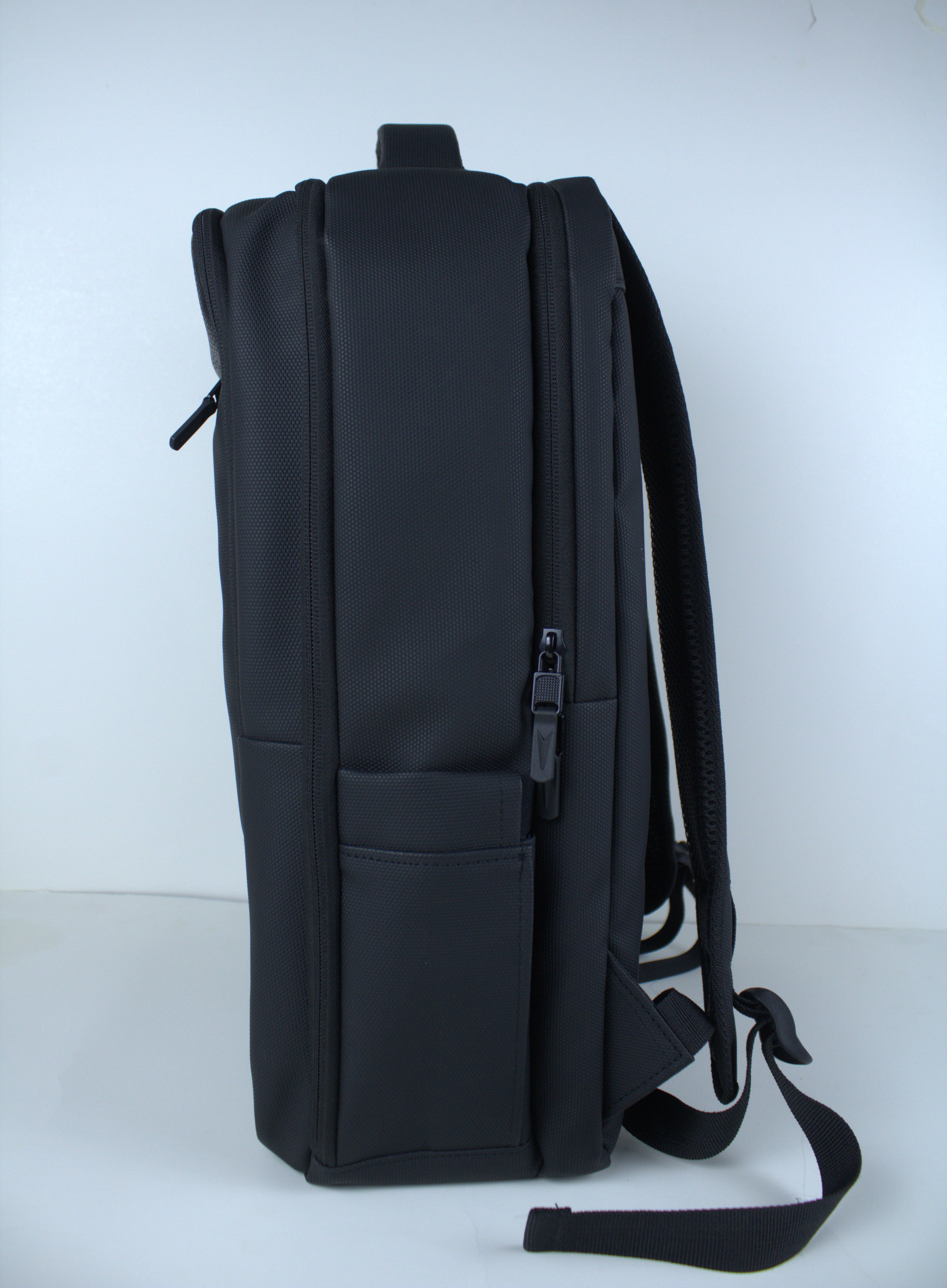 Logic | Black Laptop Backpack