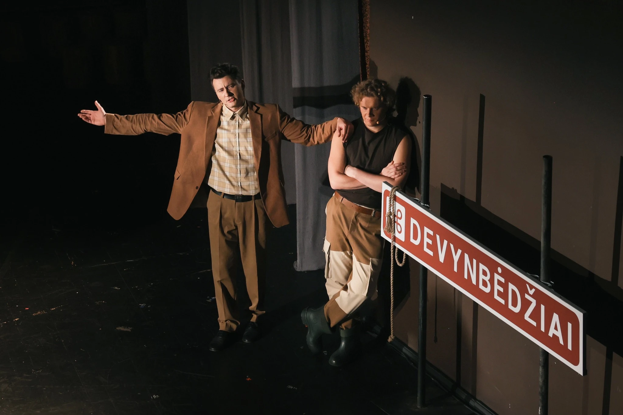 Išvyka į Panevėžio muzikinį teatrą. Miuziklas “DEVYNBĖDŽIAI”