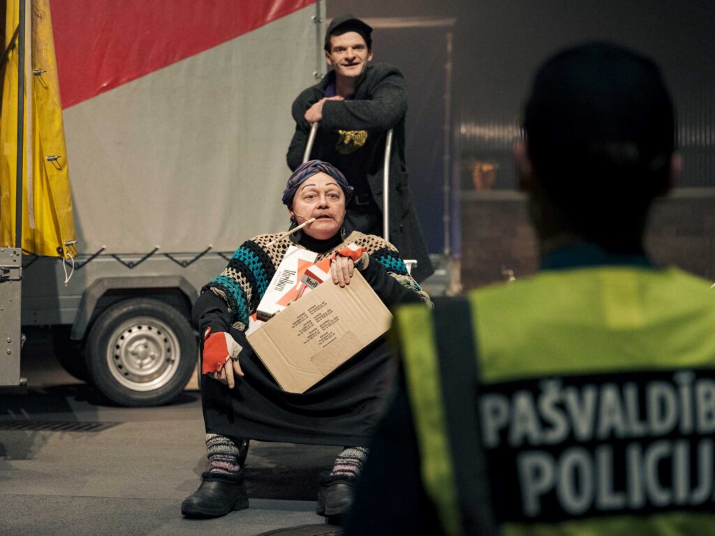 Šventinė Klaipėda, žiemiška jūra ir spektaklis “MANE VADINA KALENDORIUM”