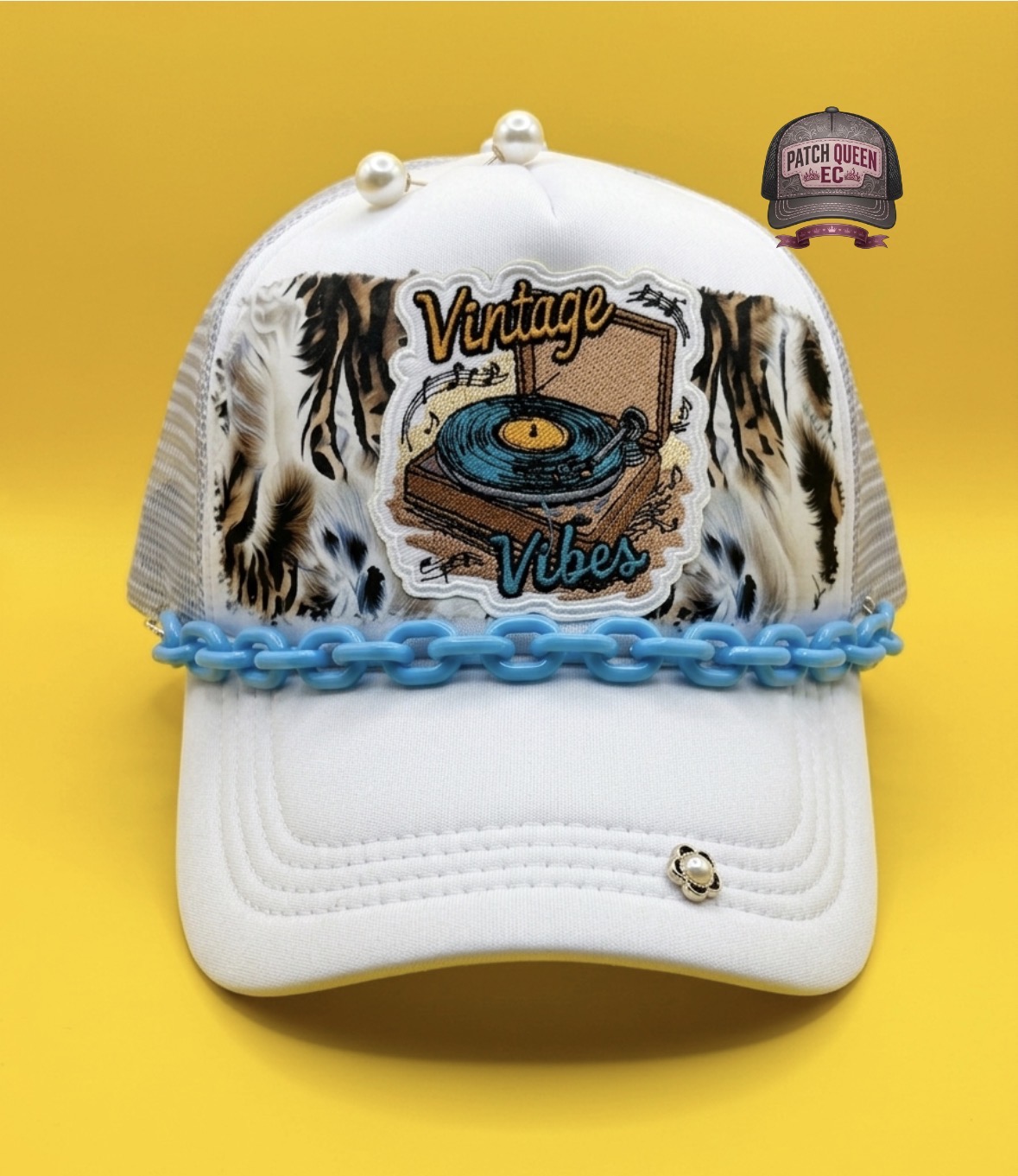 Vintage Vibes Chain Cap