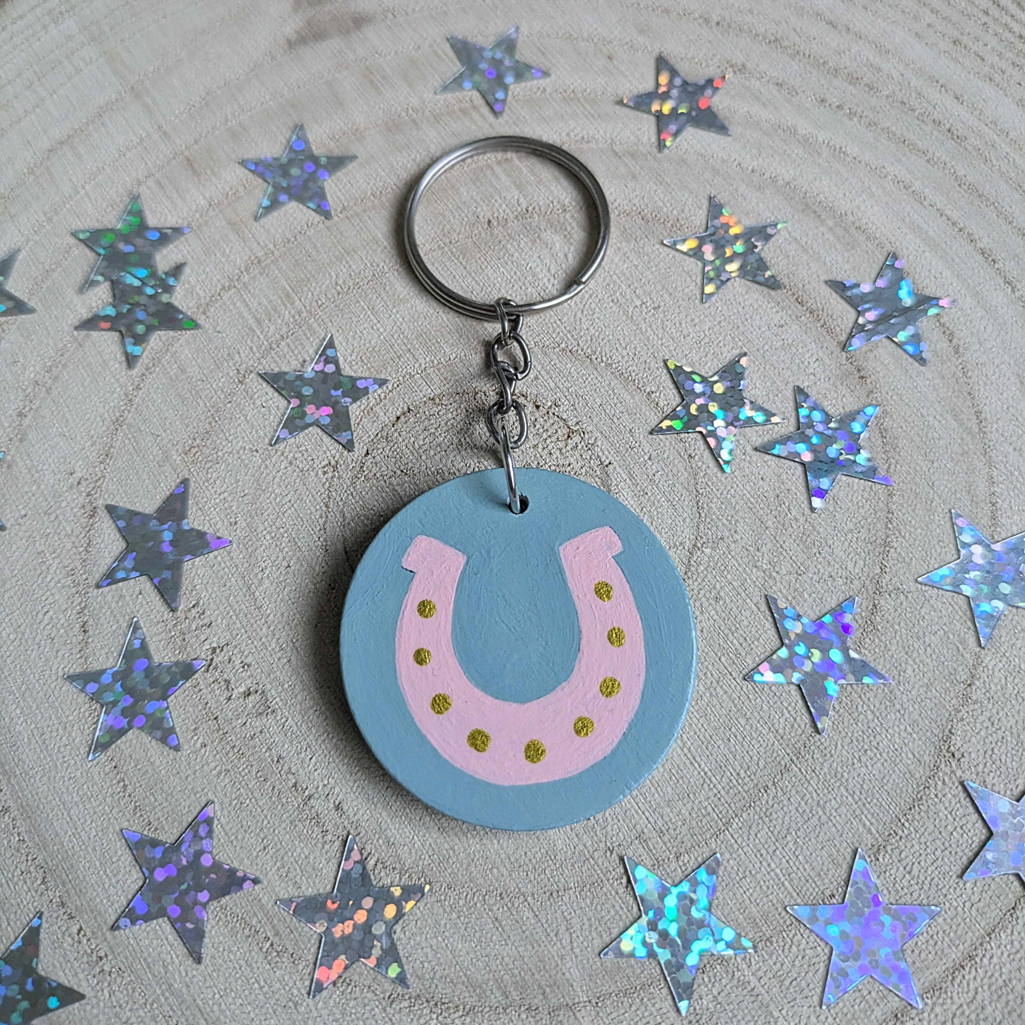 pink horseshoe keyring