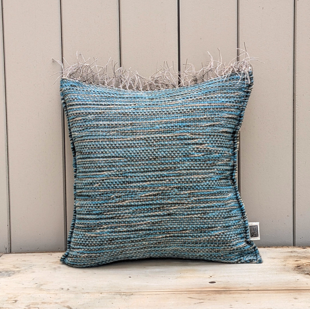 Coussin BiFace bleu-vert en laine et lin, 40×40 cm – design contemporain, tissé à la main en Auvergne