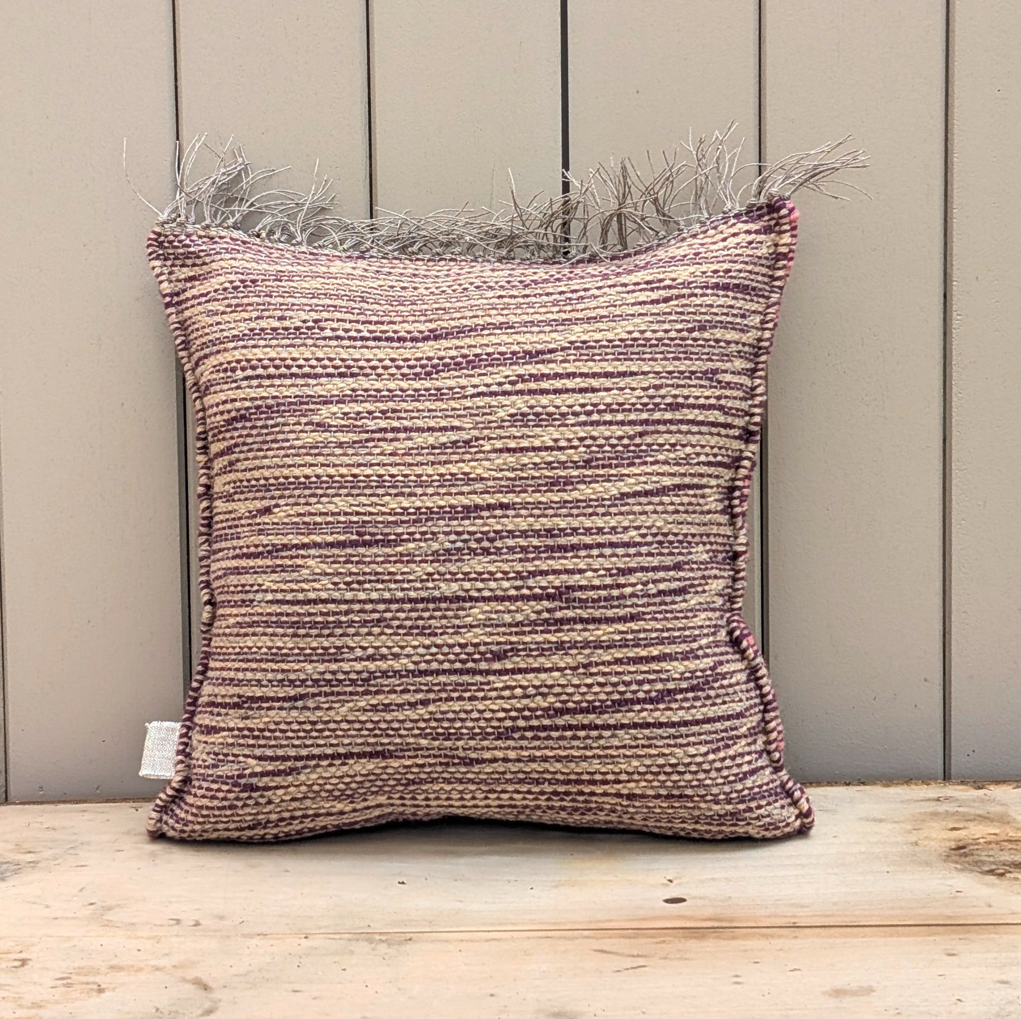 Coussin BiFace mauve-rose en laine et lin, 40×40 cm – design contemporain, tissé à la main en Auvergne